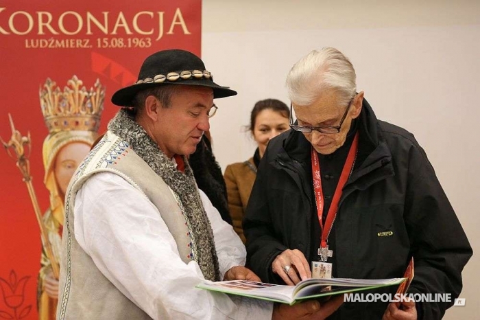 Trwa sympozjum naukowe z okazji 50-lecia koronacji figury Matki Boskiej Ludźmierskiej