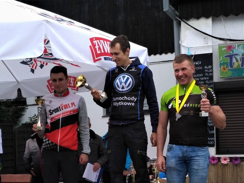 Kolarze z Volkswagen Samochody Użytkowe MTB Team po raz kolejny nie do pokonania