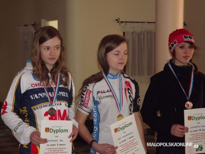 KS Luboń Skomielna Biała rozpoczął sezon kolarski zawodami w Kętach i Stroniach (zdjęcia)