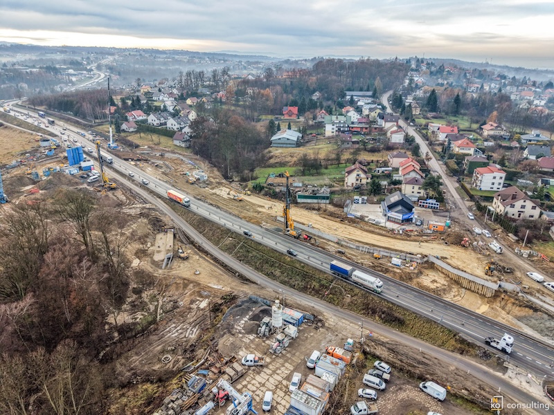 Nocne zamknięcia prawego pasa na zakopiance w Libertowie. Utrudnienia na DK7
