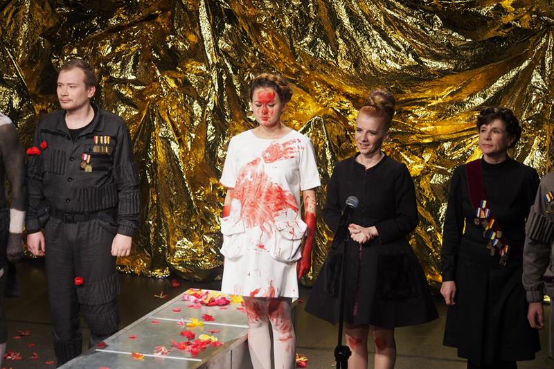 W MOSie został pokazany spektakl "Cynkowi chłopcy" w ramach festiwalu Boska Komedia (zdjęcia)