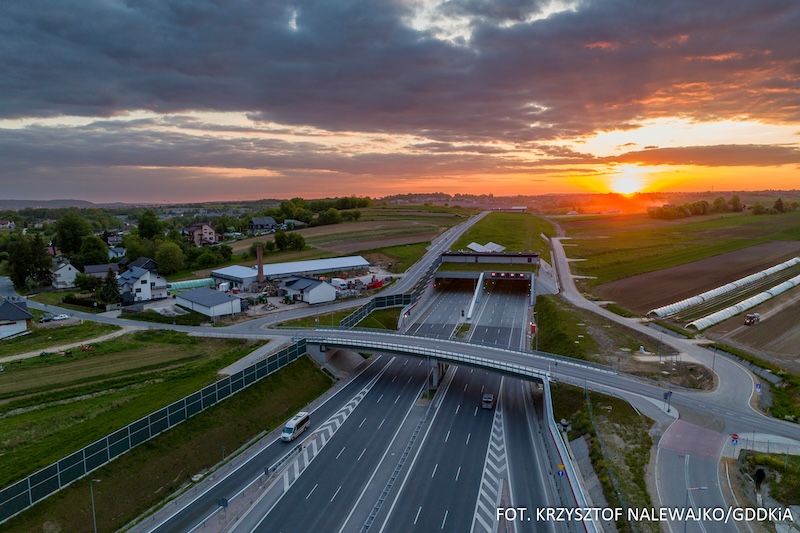 Rekordowe wakacje na małopolskich drogach