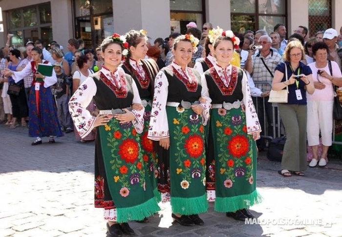 Roztańczone Zakopane - uczestnicy Międzynarodowego Festiwalu Folkloru Ziem Górskich przejdą ulicami miasta 