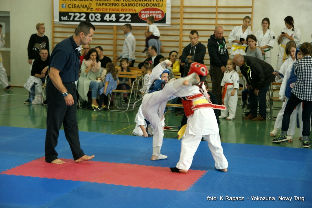 Nowotarżanie na II Turnieju Karate Kyokushin (zdjęcia)