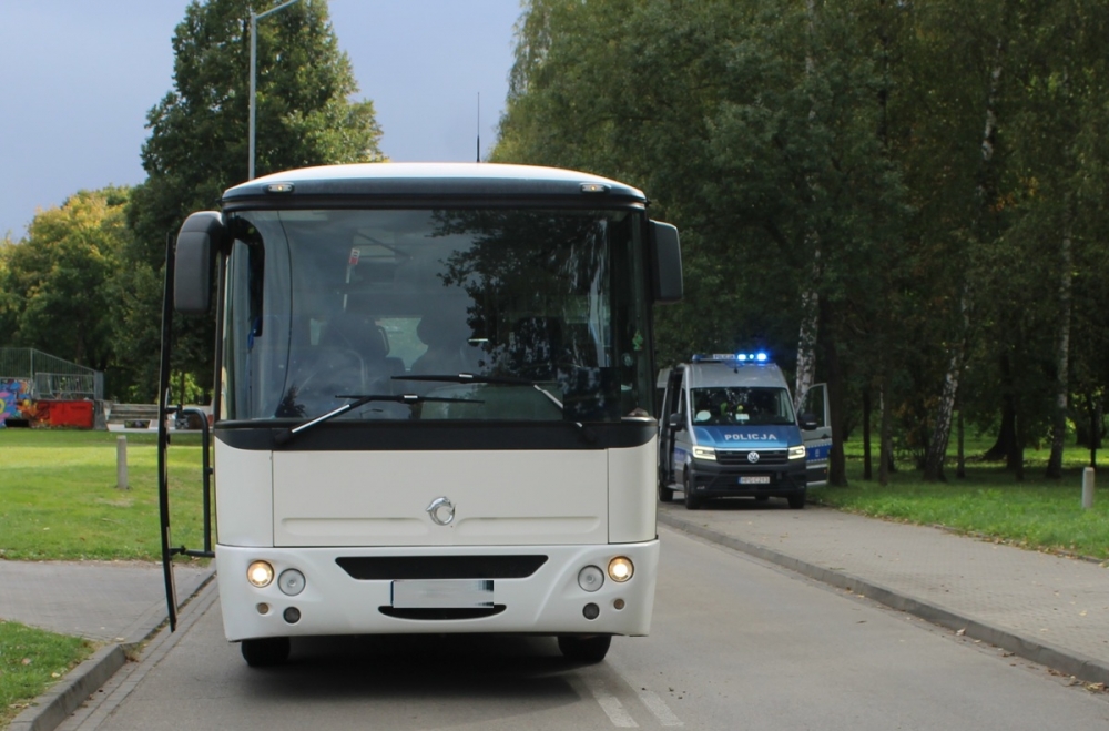 Weszła wprost pod autobus