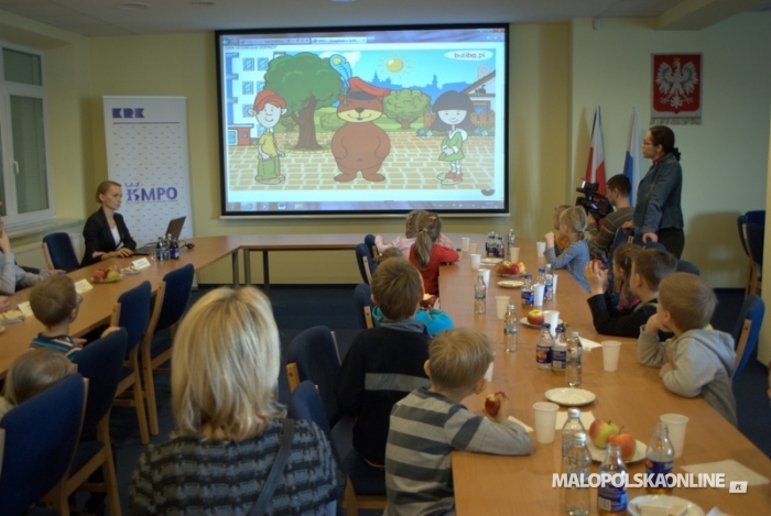 Maluchy zagrały w segregację (zdjęcia)