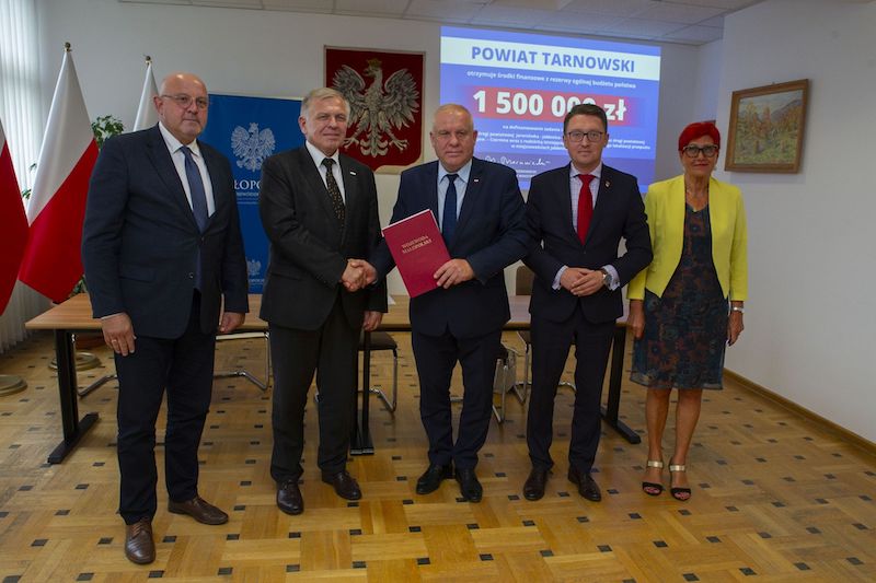 Rozbudowa drogi powiatowej łączącej dwa województwa