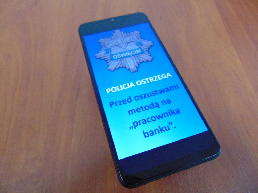 Oszust podający się za pracownika banku ukradł 20 tysięcy złotych