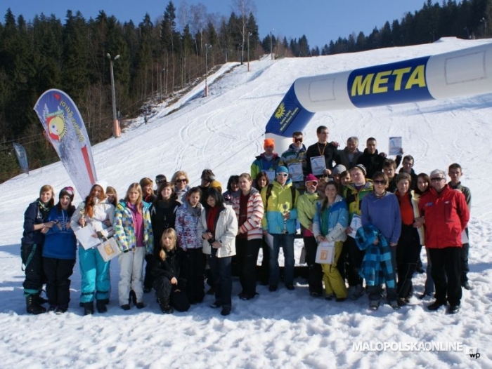 Małopolska Licealiada w Snowboardzie. Nowotarskie I LO zdobyło tytuły mistrzowskie (zdjęcia)