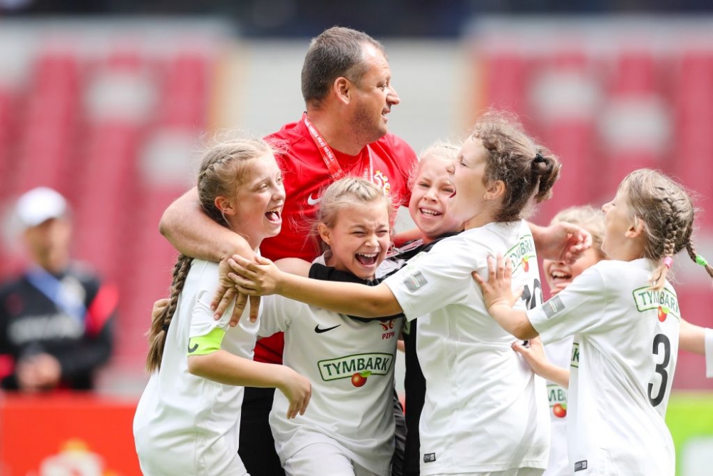 Dzieci z Małopolski wśród najlepszych XVIII edycji Turnieju „Z Podwórka na Stadion o Pucharu Tymbarku” (zdjęcia)