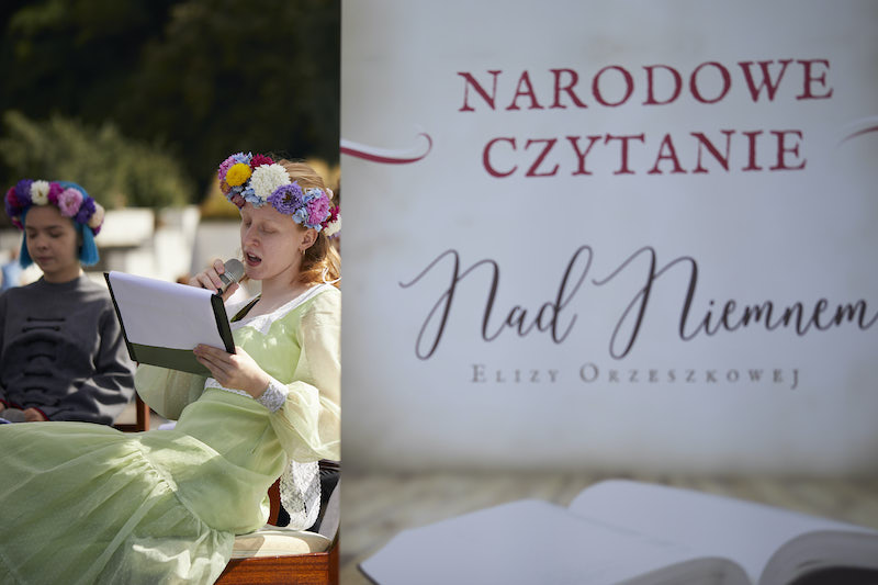 „Nad Niemnem” na 12. Narodowe Czytanie (zdjęcia)