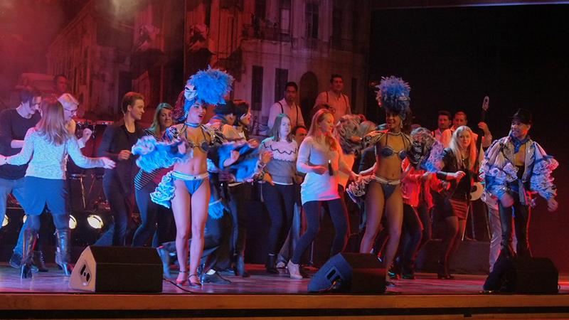   Muzycy i tancerze grupy Pasion de Buena Vista w ICE Kraków (zdjęcia)