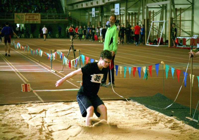 VI Halowe Mistrzostwa Województwa Małopolskiego w Lekkoatletyce (zdjęcia)