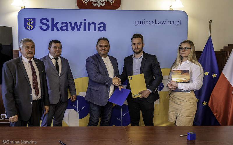 Przebudowa fragmentu drogi w Rzozowie – podpisano umowę