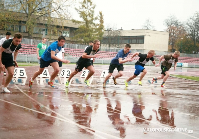 Małopolska Liga Szkół Ponadgimnazjalnych w Lekkoatletyce. Na prowadzeniu I LO w Rabce-Zdroju i ZS Nr 1 w Limanowej (zdjęcia)