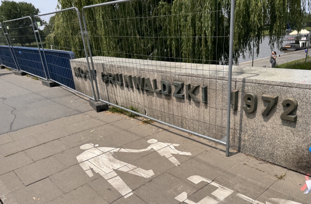 Samochody wracają na most Grunwaldzki (video)