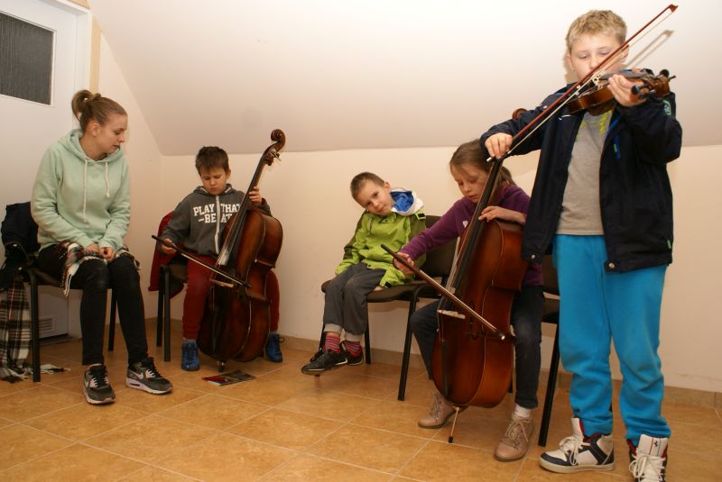 Warsztaty gry melodii pienińskich (zdjęcia)