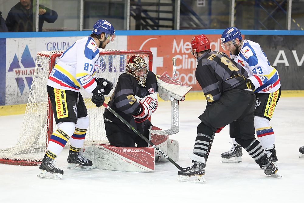 "Szarotki" przegrywają po raz czwarty i odpadają z play off (zdjęcia)