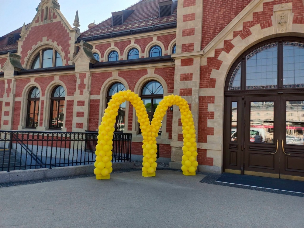 Mc Donald's na Dworcu Głównym otwarty.
