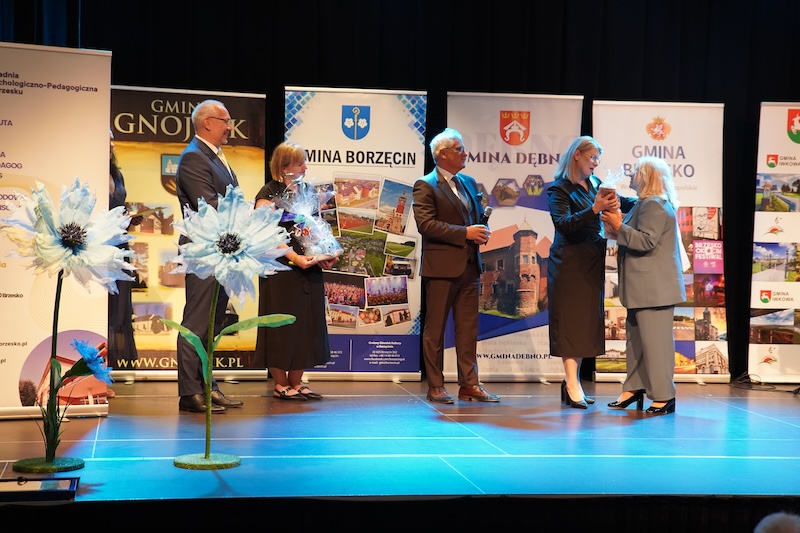 Sześć dekad troski o młodych