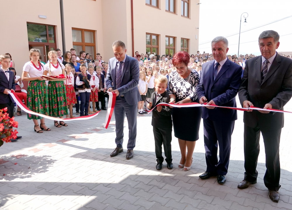 Rąbkowa: nowy rok szkolny w nowej szkole