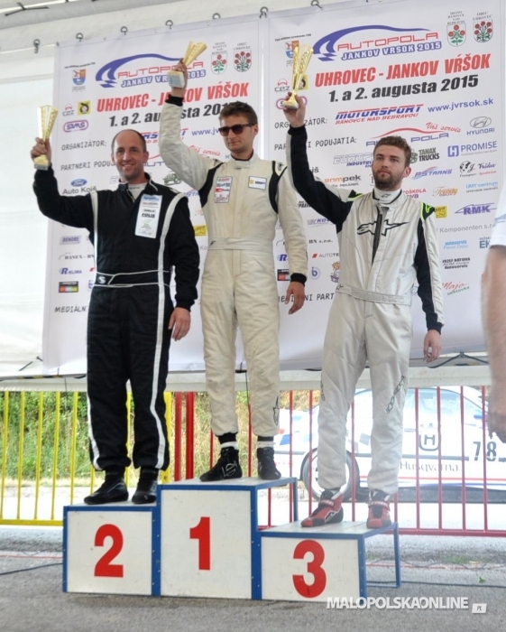 Biela na podium