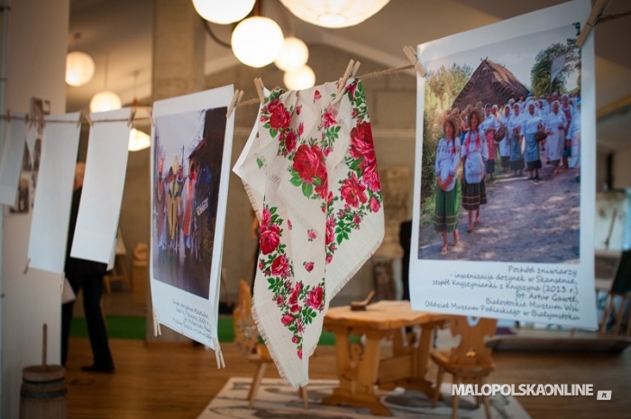 Dwie festiwalowe wystawy w galerii STRH na Krupówkach (zdjecia)