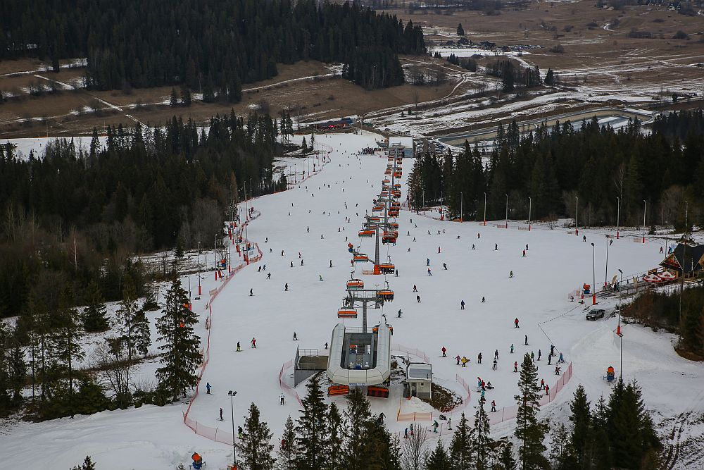 Ferie w pełni - Białka pełna turystów