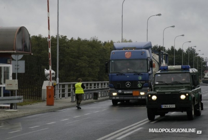 Od Nowego Roku obowiązywać będzie nowy cennik opłat za przejazd autostradami i drogami szybkiego ruchu na Słowacji dla pojazdów do 3,5 tony