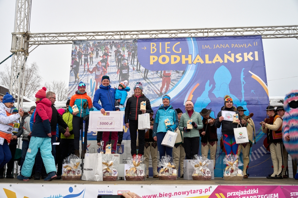 Justyna Kowalczyk-Tekieli na starcie Biegu Podhalańskiego