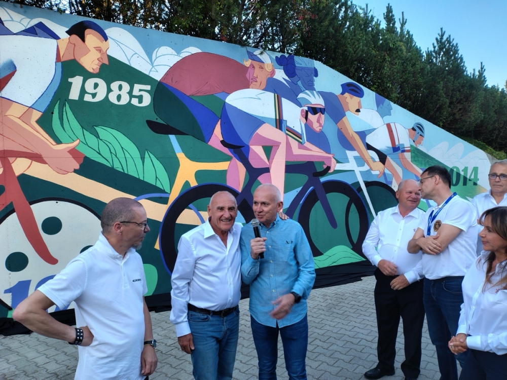 Mural hołdem dla polskich kolarzy