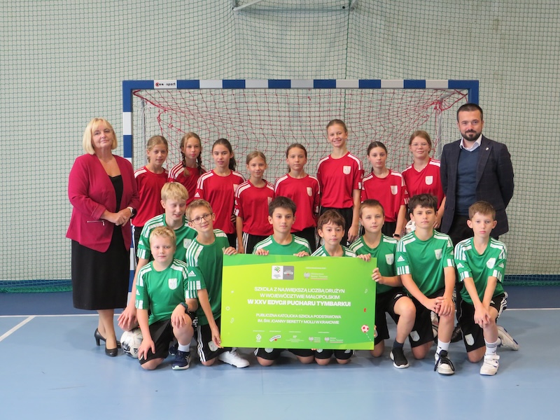 Szkoła Podstawowa im. św. Joanny Beretty Molli w Krakowie z wyróżnieniem w Pucharze Tymbarku