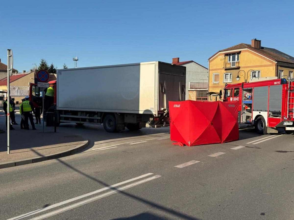 Seniorka potrącona na chodniku