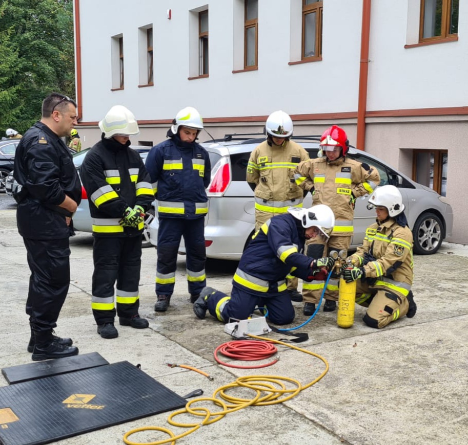 ZS w Marcinkowicach: praktyczna lekcja ratownictwa technicznego