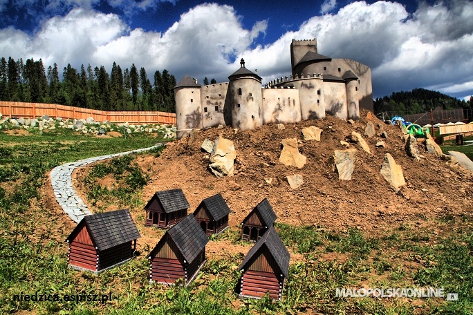 Nowa Atrakcja Park Miniatur Zabytków Podtatrza w Niedzicy (zdjęcia)