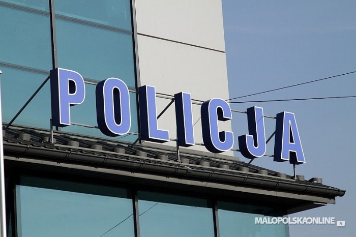 Prokuratura zajmie się sprawą kupna luksusowego auta przez wysokiego rangą funkcjonariusza policji. W sprawie występuje diler z Podhala