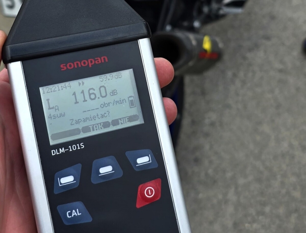 2600 złotych mandatu oraz 12 punktów dla motocyklisty