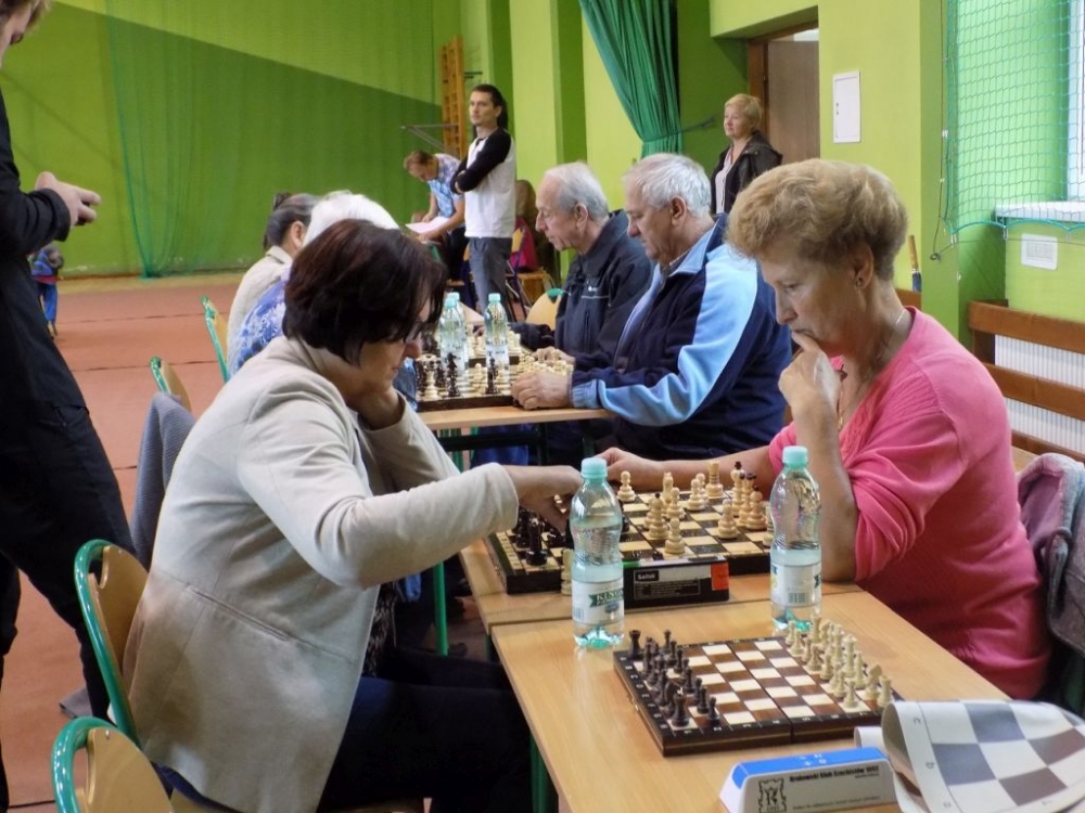 Królewska gra z seniorami (duża galeria)