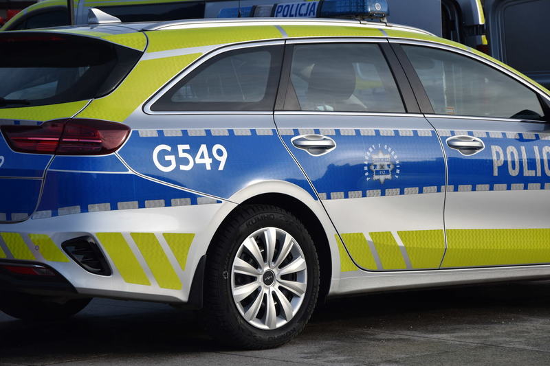 Policjanci pilotowali samochód wiozący chore dziecko