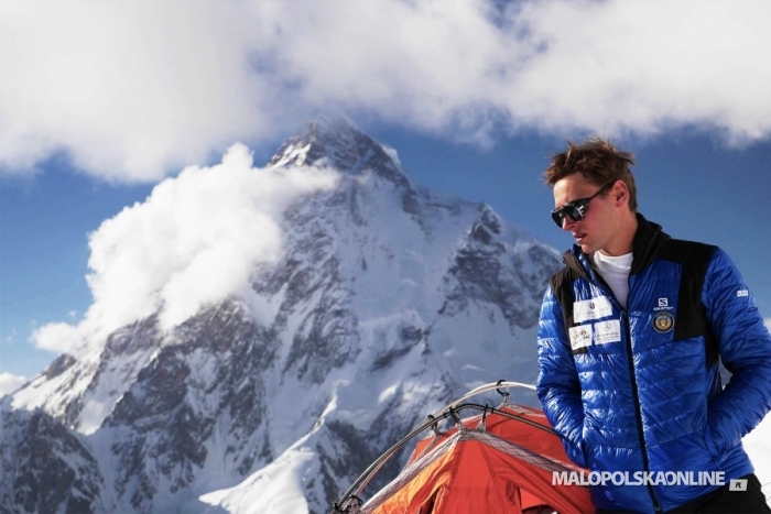 Andrzej Bargiel atakuje Broad Peak