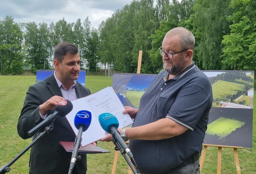 Nowe boisko na Kolejarzu. 