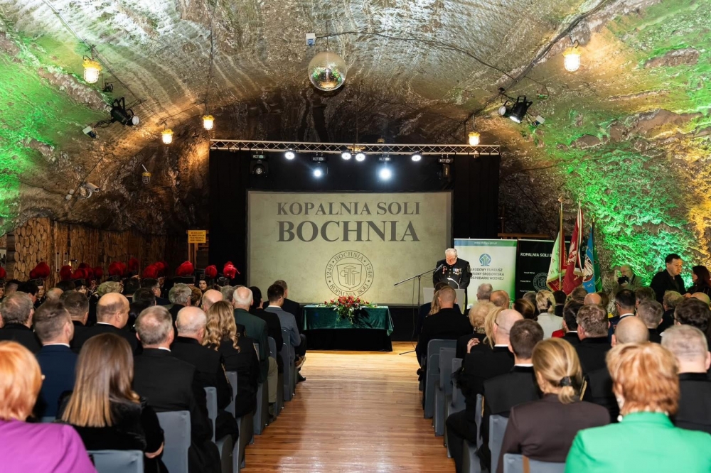 Hołd dla górników w najstarszej kopalni soli w Polsce