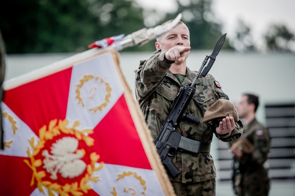 „Mamut” podpułkownikiem, kolejni ochotnicy żołnierzami obrony terytorialnej