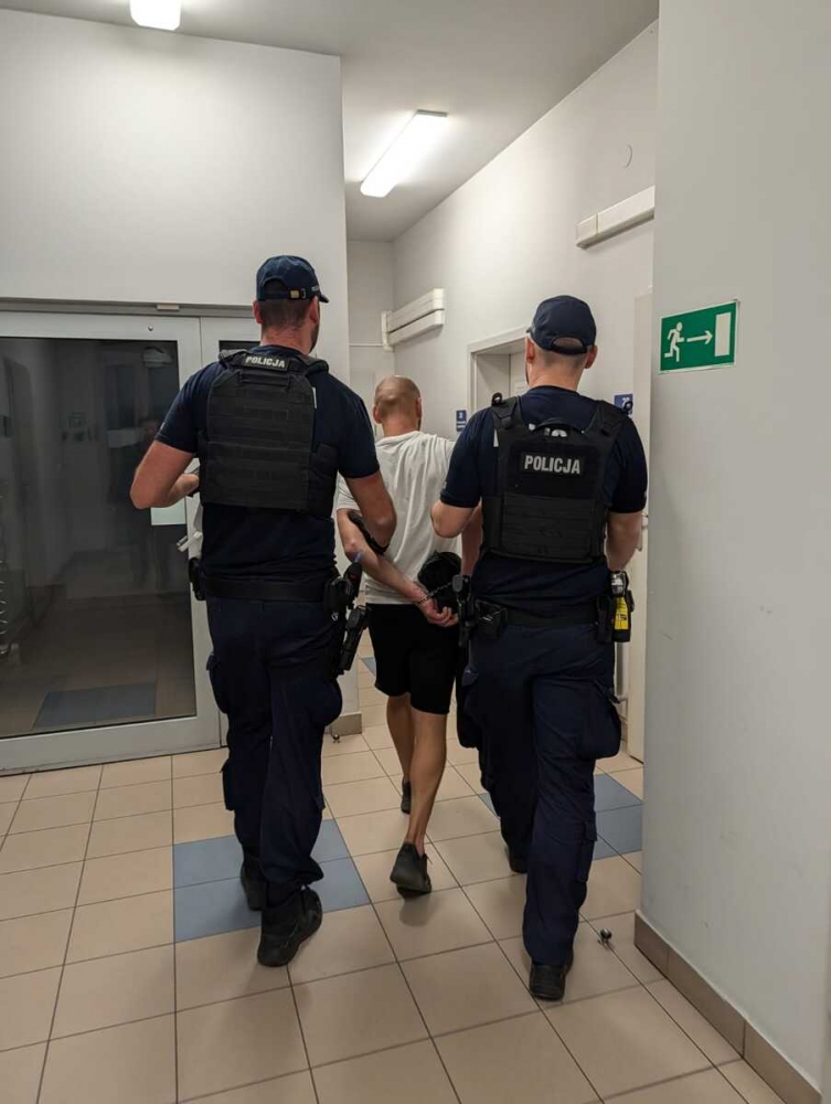 Celowo doprowadził do zderzenia i uciekł. 27-latek trafił do aresztu