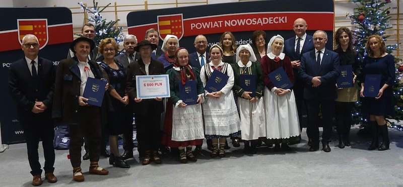 Działacze kultury uhonorowani przez starostę (zdjęcia)