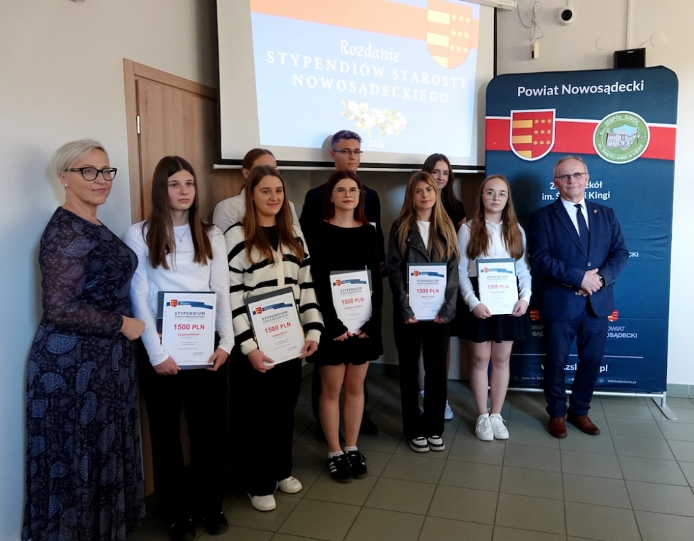 Kolejne stypendia wręczone