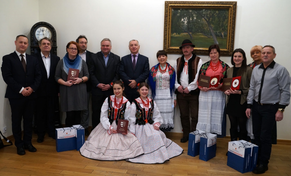 Cztery płyty z kolędami w Fonotece Powiatu