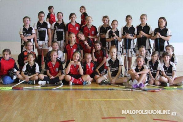 Unihokej. Trzebinia wygrywa II turniej eliminacyjny Mistrzostw Polski Młodziczek 