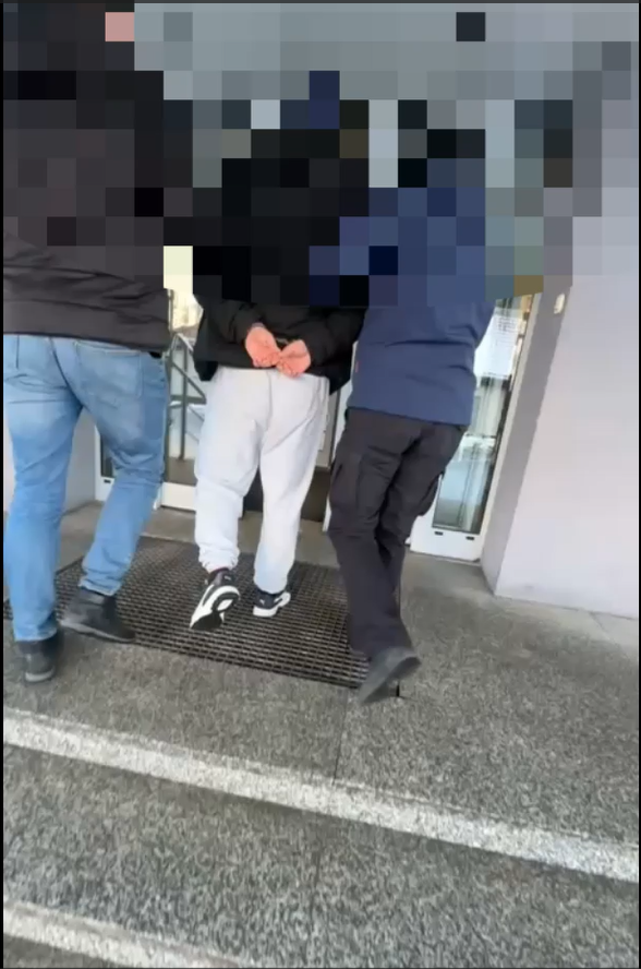 Małopolscy „łowcy głów” zatrzymali członka grupy przestępczej zajmującej się przemytem narkotyków (video)