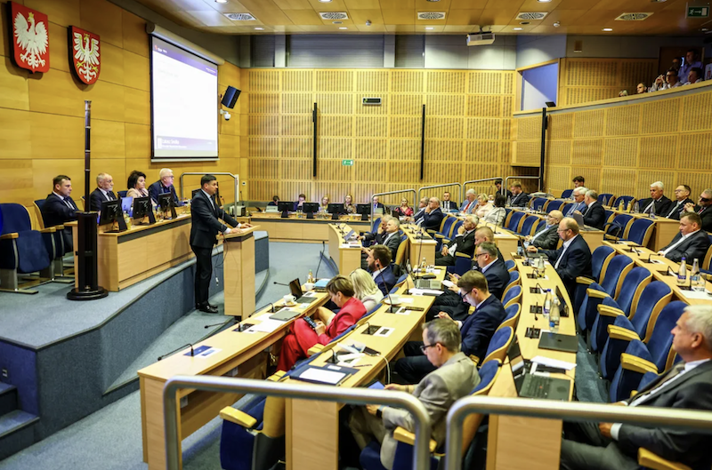 Miliony dla szpitali, strażaków i gmin. Sejmik Małopolski podjął ważne decyzje